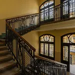 Cedar Suite Apartment